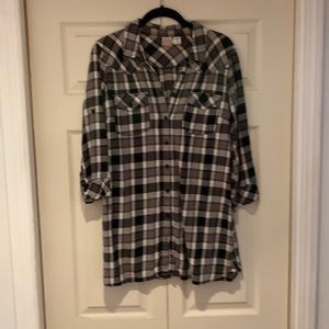 Womens 3/4 sleeve top